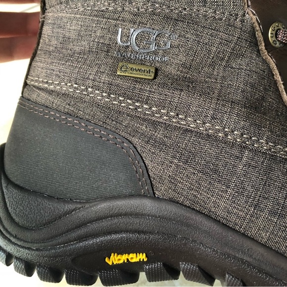 UGG Adirondack II Wool Lined Waterproof Snow Boots - Picture 4 of 5